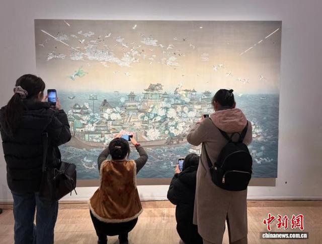 从传统文化中汲取创作灵感,这个“凤冠”系列也火了