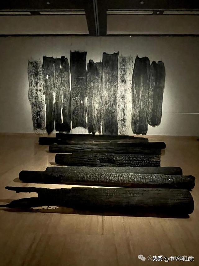 “炭骨——梅法钗个展”在中国美术馆启幕，展期至4月22日