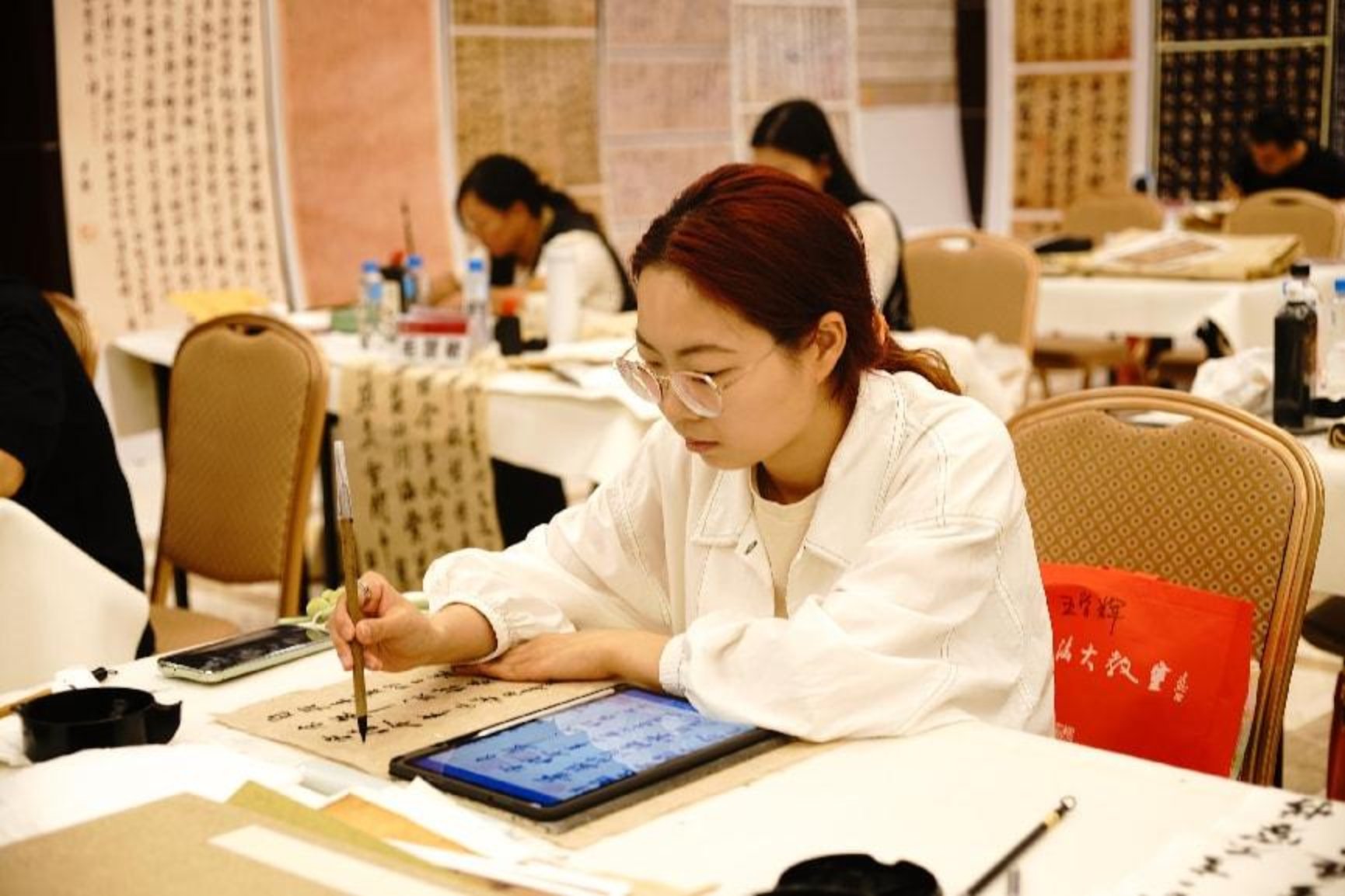 28 学员们认真学习-4