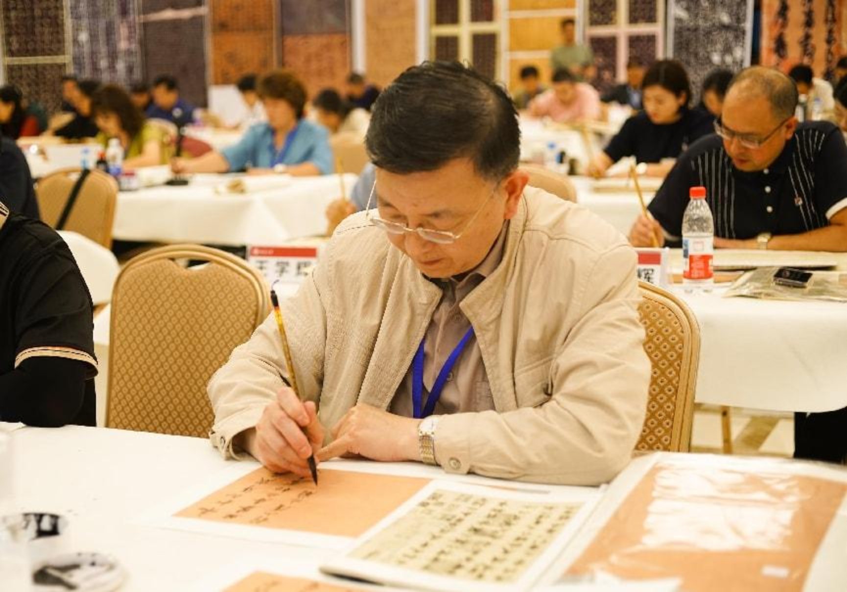 28 学员们认真学习-2