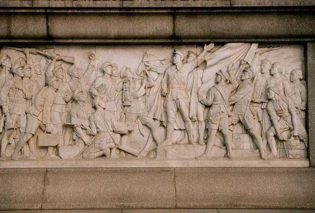 辉煌百年 革命力量的集中爆发 美术作品中的南昌起义与秋收起义