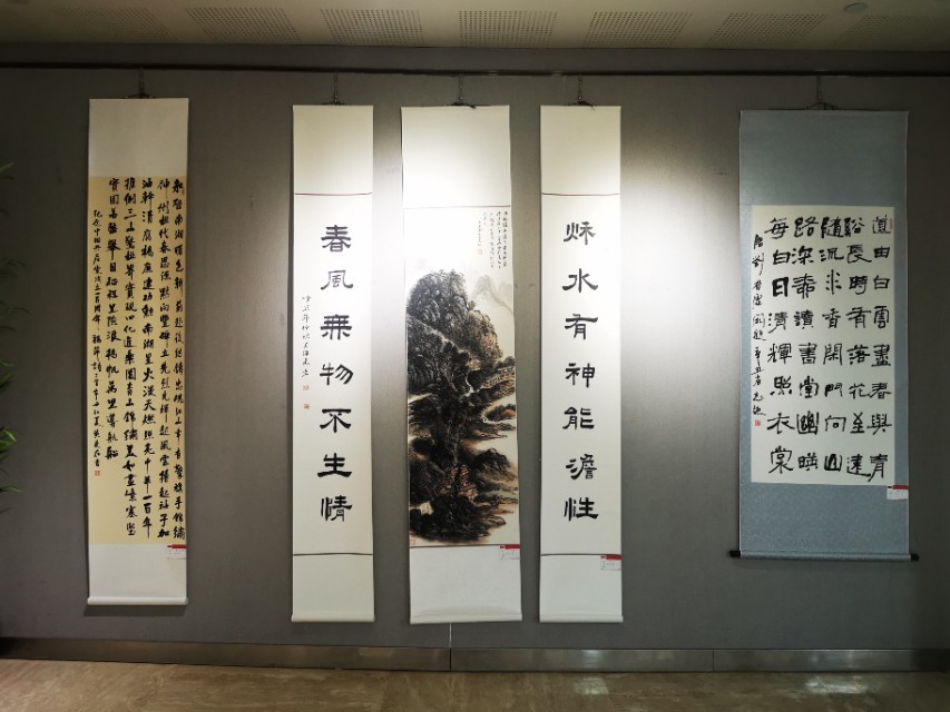 绘万里河山 颂百年辉煌 柳市举办国庆书画作品展