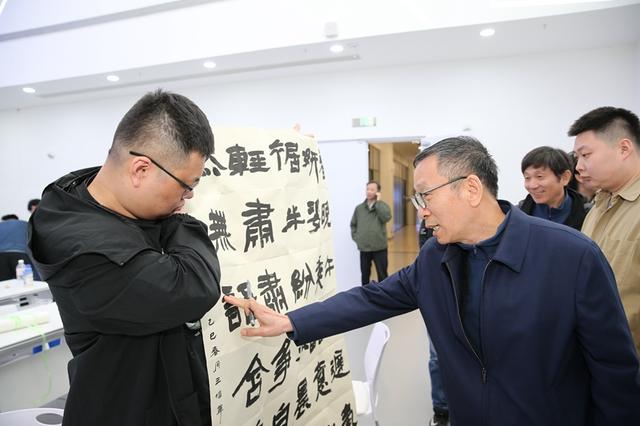 全国第五届隶书作品展览天津看稿会举行