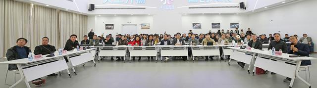 全国第五届隶书作品展览天津看稿会举行